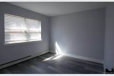 80 Queen Road, Mastic Beach, NY 11951 - Photo 19