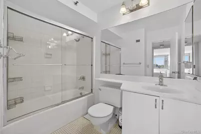 25 Rockledge Avenue #1007, White Plains, NY 10601 - Photo 21