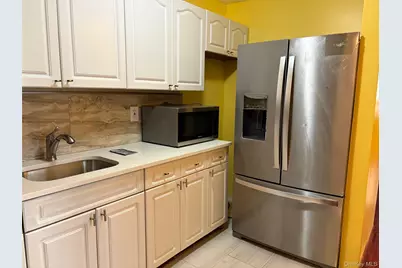 14519 220th Street, Springfield Gardens, NY 11413 - Photo 5