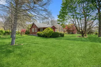 184 Magnolia Drive, Mastic Beach, NY 11951 - Photo 27