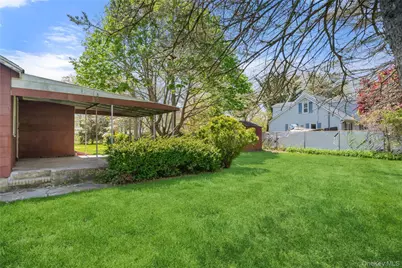 184 Magnolia Drive, Mastic Beach, NY 11951 - Photo 31