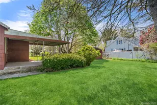184 Magnolia Dr, Mastic Beach, NY 11951 - Photo 31