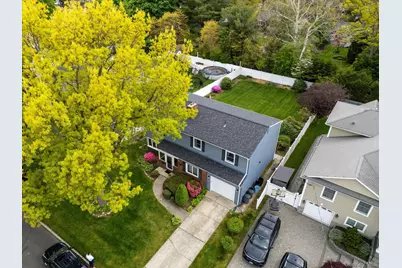 1682 Hannington Avenue, Wantagh, NY 11793 - Photo 29