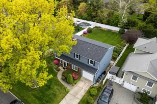 1682 Hannington Ave, Wantagh, NY 11793 - Photo 29