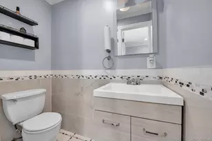 14 Laurel Rd, Lindenhurst, NY 11757 - Photo 7