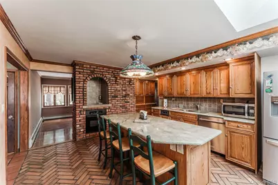 16 Rainbow Lane, Levittown, NY 11756 - Photo 5