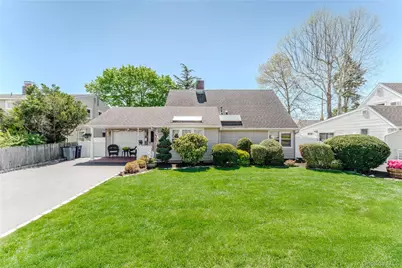 16 Rainbow Lane, Levittown, NY 11756 - Photo 1