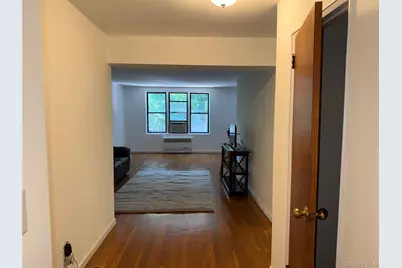 678 Warburton #3B, Yonkers, NY 10701 - Photo 5