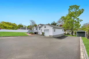 18 Islip Dr, Sound Beach, NY 11789 - Photo 27
