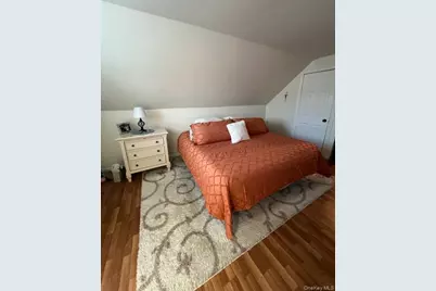 82 Westcott Street, Inwood, NY 11096 - Photo 19