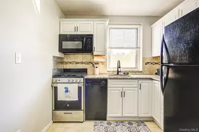 35-21 205th Street #313, Bayside, NY 11361 - Photo 9