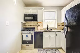 35-21 205th St, Bayside, NY 11361 - Photo 9