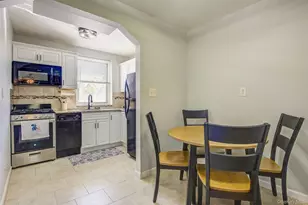 35-21 205th St, Bayside, NY 11361 - Photo 7