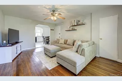 35-21 205th Street #313, Bayside, NY 11361 - Photo 5