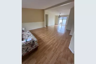 35 Gables Boulevard, Poughkeepsie, NY 12603 - Photo 3