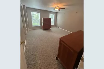 35 Gables Boulevard, Poughkeepsie, NY 12603 - Photo 9