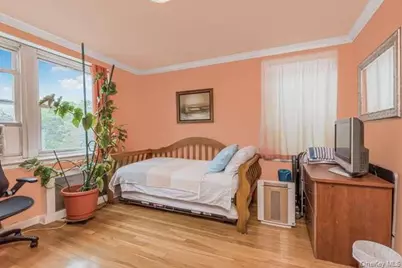 440 Warburton Avenue Avenue #3E, Yonkers, NY 10701 - Photo 9