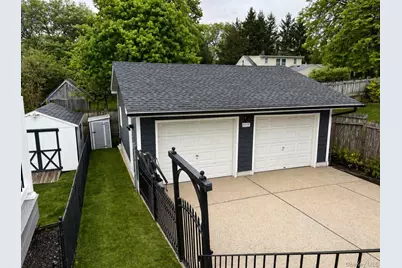 15 Highview Avenue, Selden, NY 11784 - Photo 17