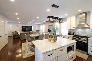119 Munro Blvd, Valley Stream, NY 11581 - Photo 11