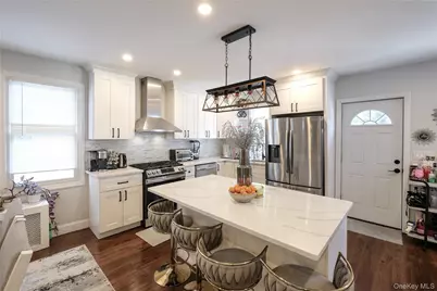 119 Munro Boulevard, Valley Stream, NY 11581 - Photo 11