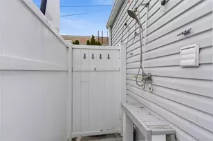 540 W Walnut St, Long Beach, NY 11561 - Photo 37