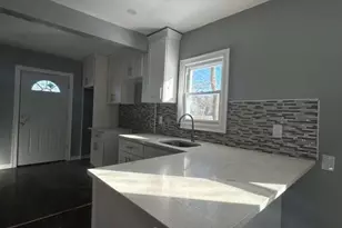 5-34 Beach 43rd St, Far Rockaway, NY 11691 - Photo 9