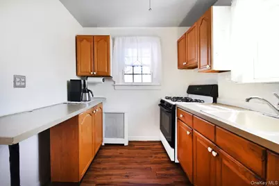 83 Cambridge Street, Valley Stream, NY 11581 - Photo 13