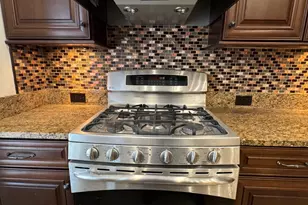37 Apollo St, Brooklyn, NY 11222 - Photo 11