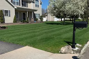 4 Jordan Dr, Medford, NY 11763 - Photo 5