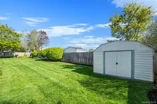 15 Frost Ln, Greenlawn, NY 11740 - Photo 29