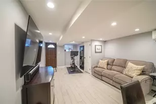 21-63 45th St, Astoria, NY 11105 - Photo 17