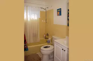 18 Coralyn Ave, White Plains, NY 10605 - Photo 23