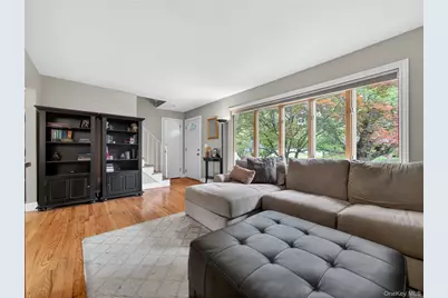 28 Parkway Drive N, Blauvelt, NY 10913 - Photo 9