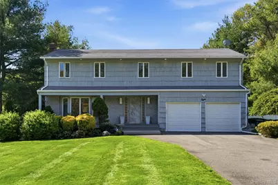8 Given Lane, East Northport, NY 11731 - Photo 3