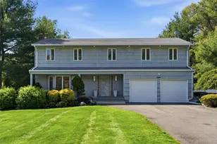 8 Given Ln, East Northport, NY 11731 - Photo 3