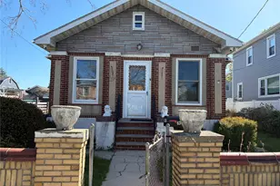 634 Minnieford Ave, Bronx, NY 10464 - Photo 1