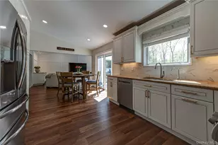 11 Arrowood Dr, Saint James, NY 11780 - Photo 3