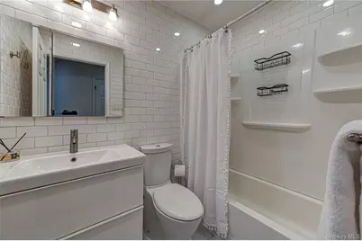 11 Arrowood Drive, Saint James, NY 11780 - Photo 17