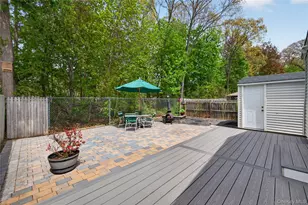 109 Eastview Rd, Ronkonkoma, NY 11779 - Photo 25