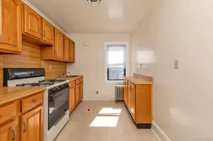 62-04 Ellwell Crescent, Rego Park, NY 11374 - Photo 17