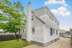 175 Dorchester Rd, Garden City, NY 11530 - Photo 31