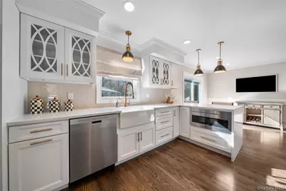 175 Dorchester Road, Garden City, NY 11530 - Photo 5