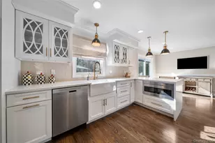 175 Dorchester Rd, Garden City, NY 11530 - Photo 5