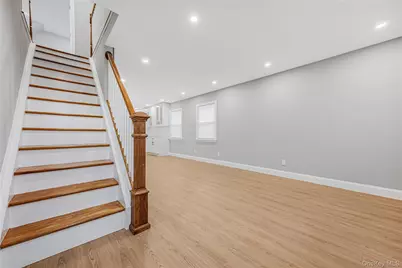 175 Dorchester Road, Garden City, NY 11530 - Photo 21