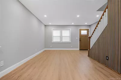 175 Dorchester Road, Garden City, NY 11530 - Photo 7