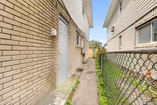 164-34 99th St, Howard Beach, NY 11414 - Photo 29