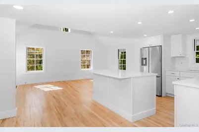 88 Cliff Avenue, Sayville, NY 11782 - Photo 19