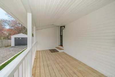 88 Cliff Avenue, Sayville, NY 11782 - Photo 3