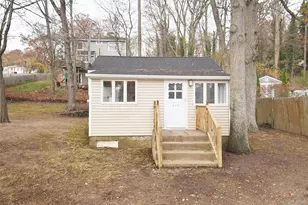 229 Locust Dr, Rocky Point, NY 11778 - Photo 25