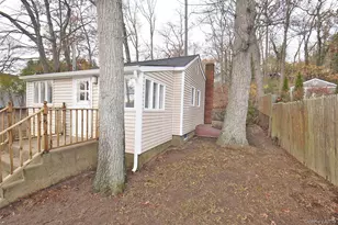 229 Locust Dr, Rocky Point, NY 11778 - Photo 5